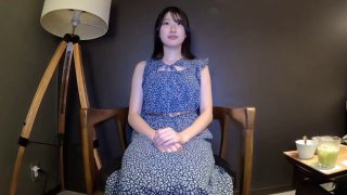 兩個性感白衣妹子雙飛啪啪，穿上黑絲口交後入騎坐輪著猛操…